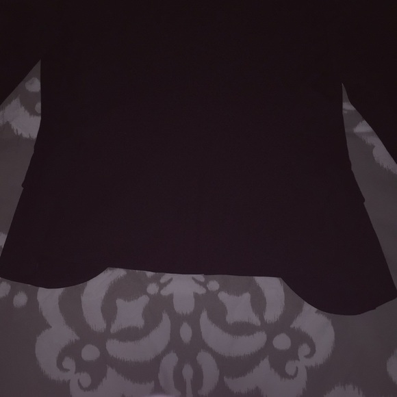 Perfect condition classic black blazer - Picture 4 of 5